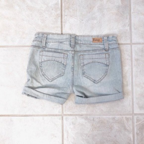 LIKE NEW Jean Shorts Size 1 - Picture 2 of 3
